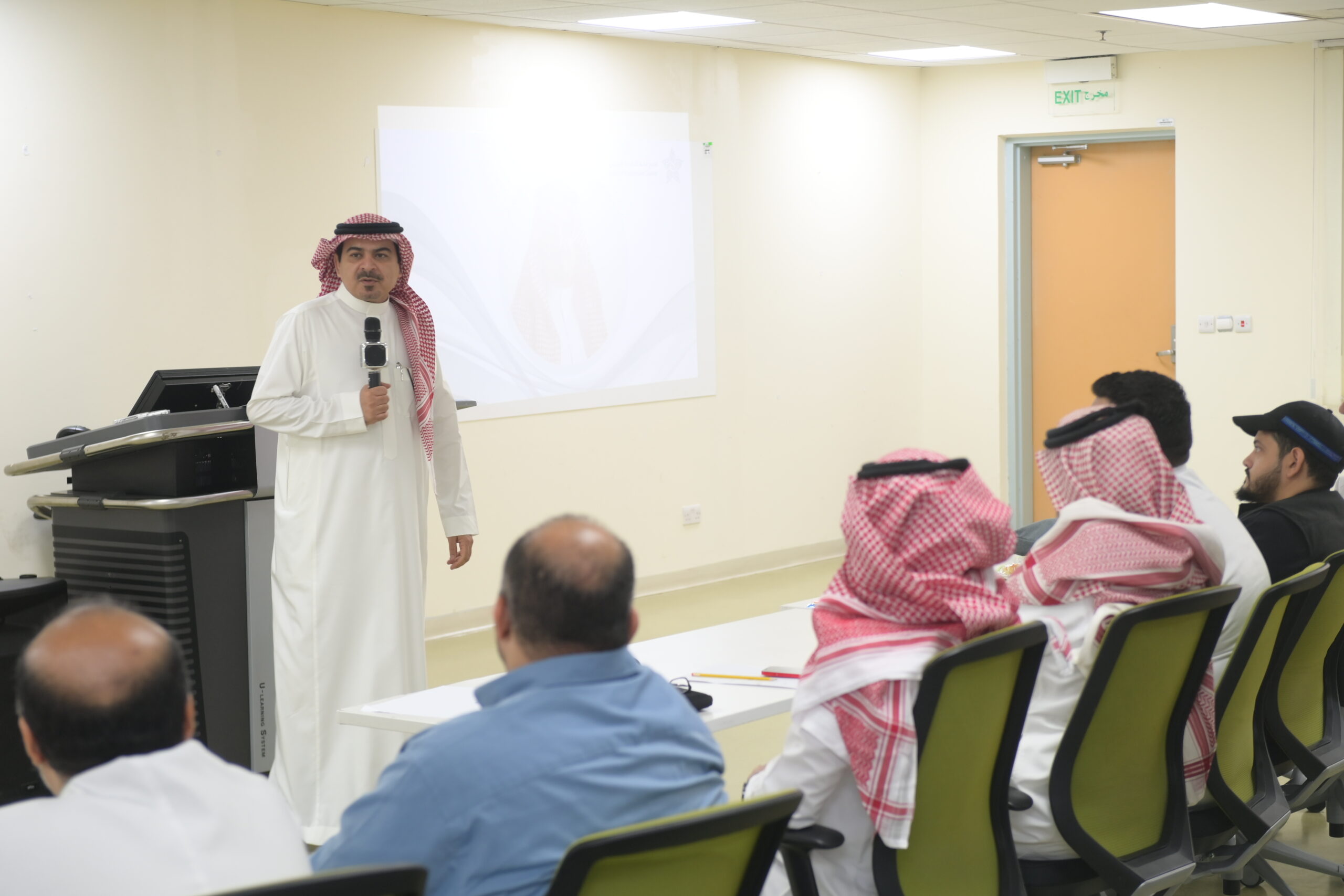 ورشة عمل لتحسين مؤشرات الأداء والمراجعة الإكلينيكية بتجمع مكة الصحي